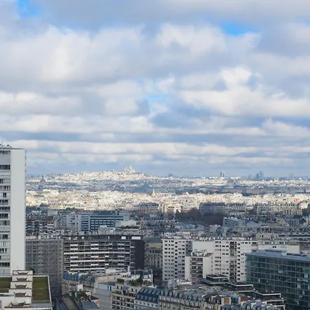 Center Emeriau Parigi